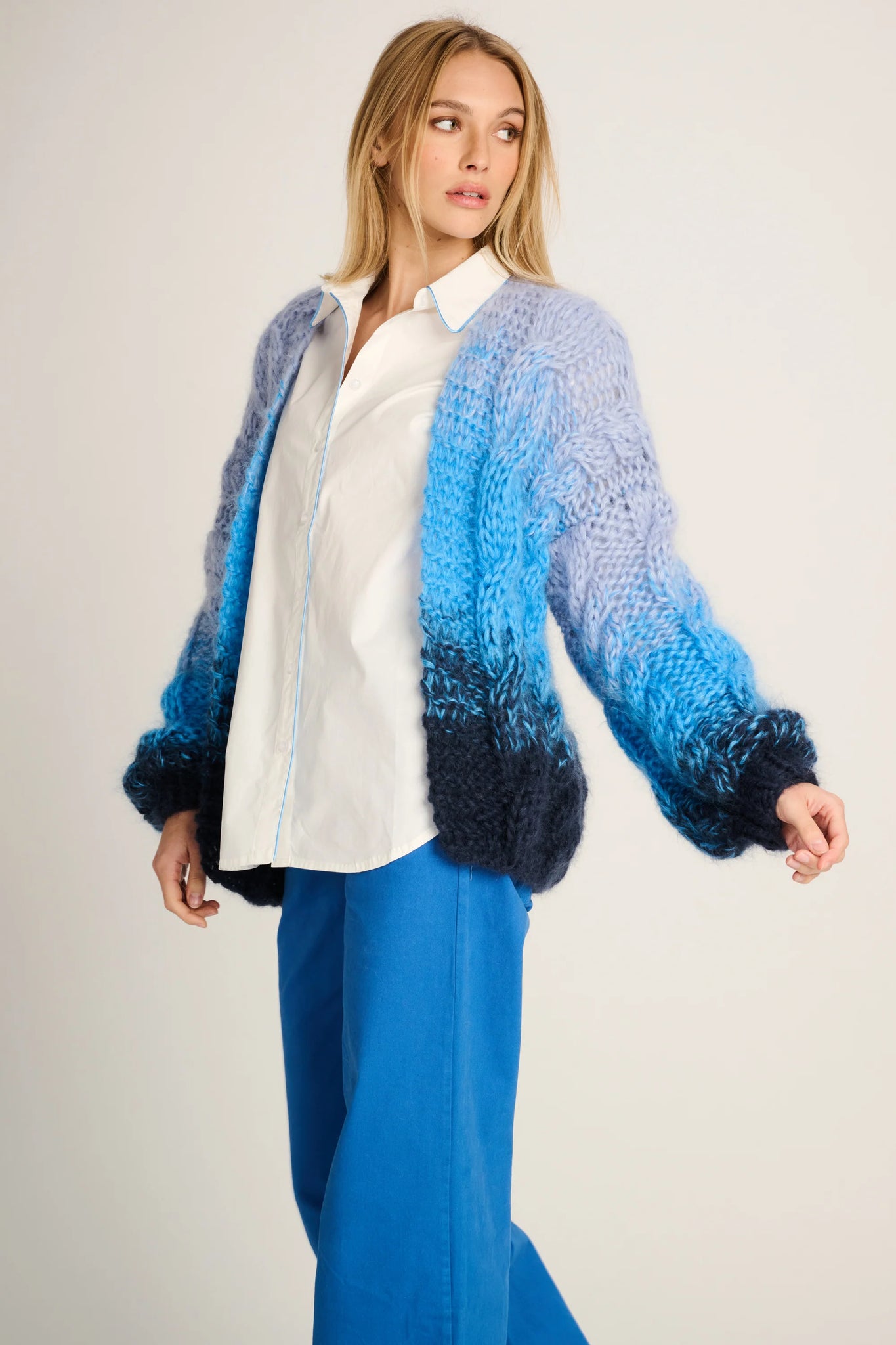 AMELIE CARDIGAN SHORT CABLE DEGRADÉ - NAVY / JEANS BLUE / PASTEL BLUE - LES TRICOTS D'O