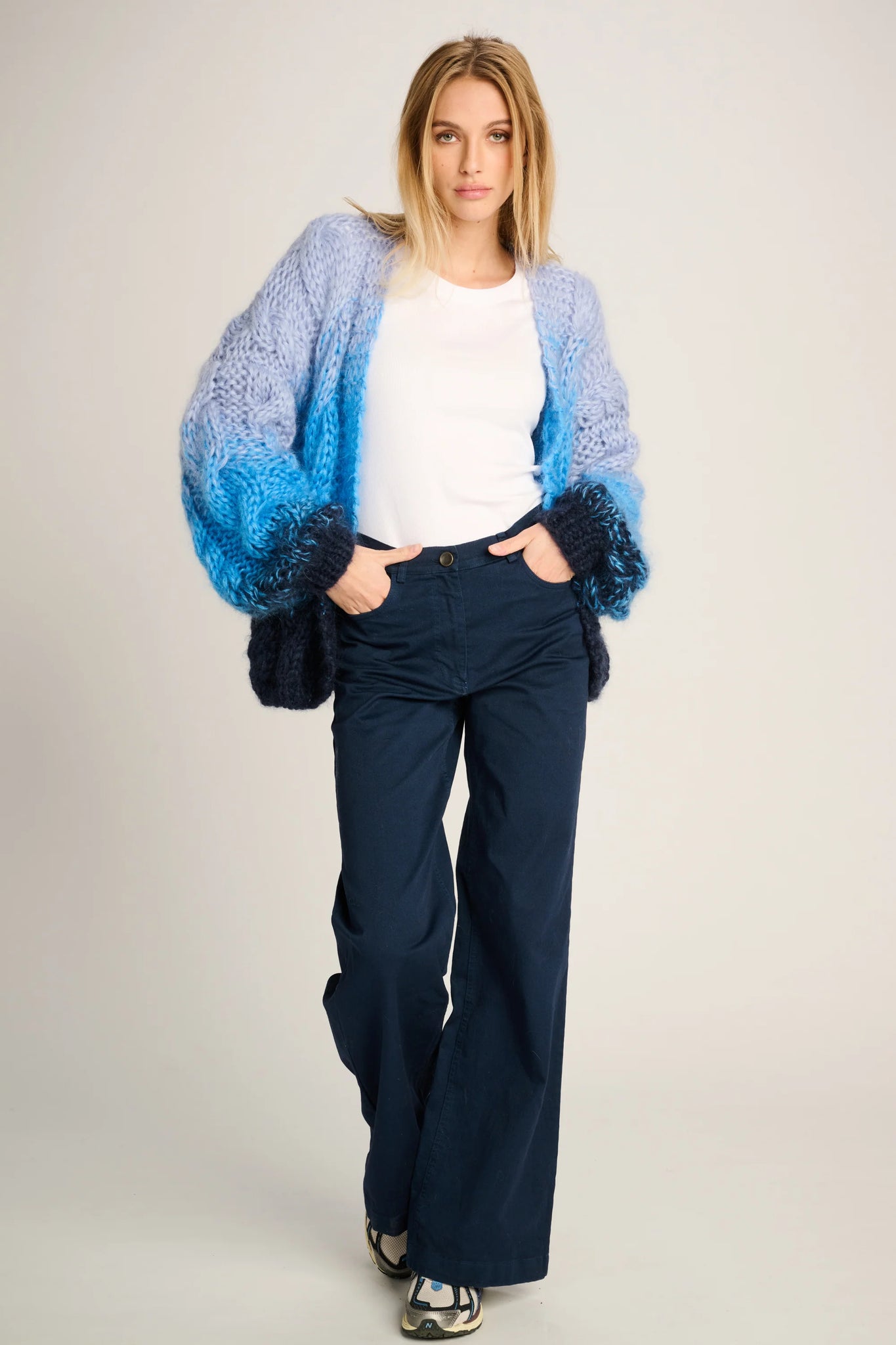 AMELIE CARDIGAN SHORT CABLE DEGRADÉ - NAVY / JEANS BLUE / PASTEL BLUE - LES TRICOTS D'O