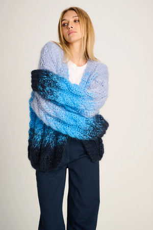 AMELIE CARDIGAN SHORT CABLE DEGRADÉ - NAVY / JEANS BLUE / PASTEL BLUE - LES TRICOTS D'O