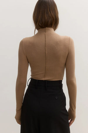 ANISA TURTLE NECK - WALNUT - BAYSE