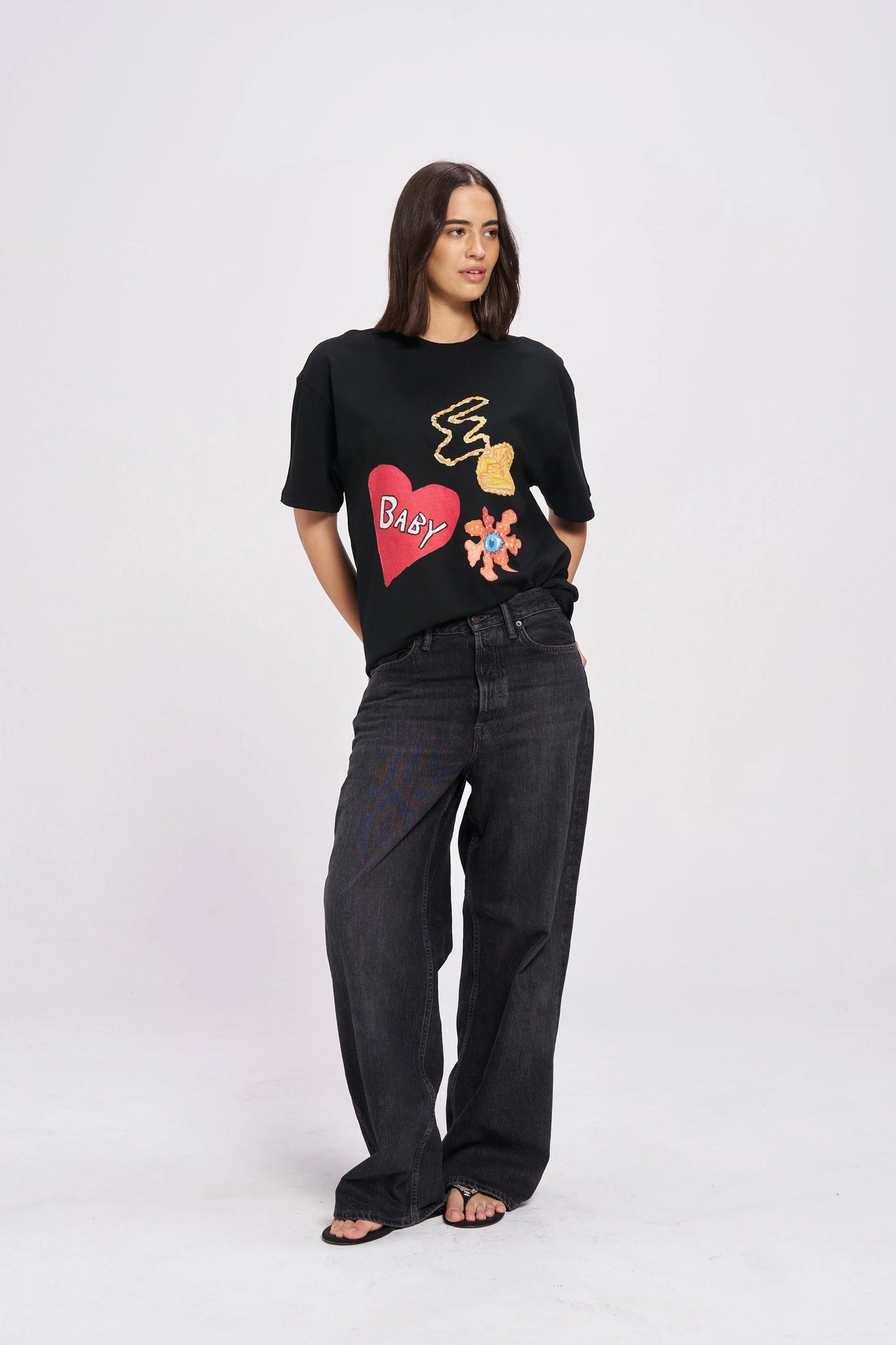 TREASURES OVERSIZE TEE - BLACK - MAKU