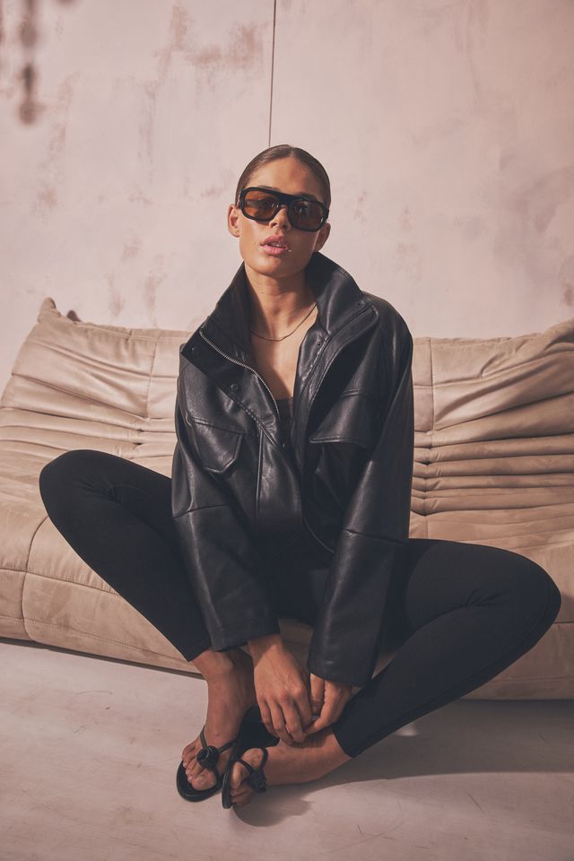 SHADE 004 X ROZALIA RUSSIAN  - BLACK / BROWN LENS - SODA SHADES