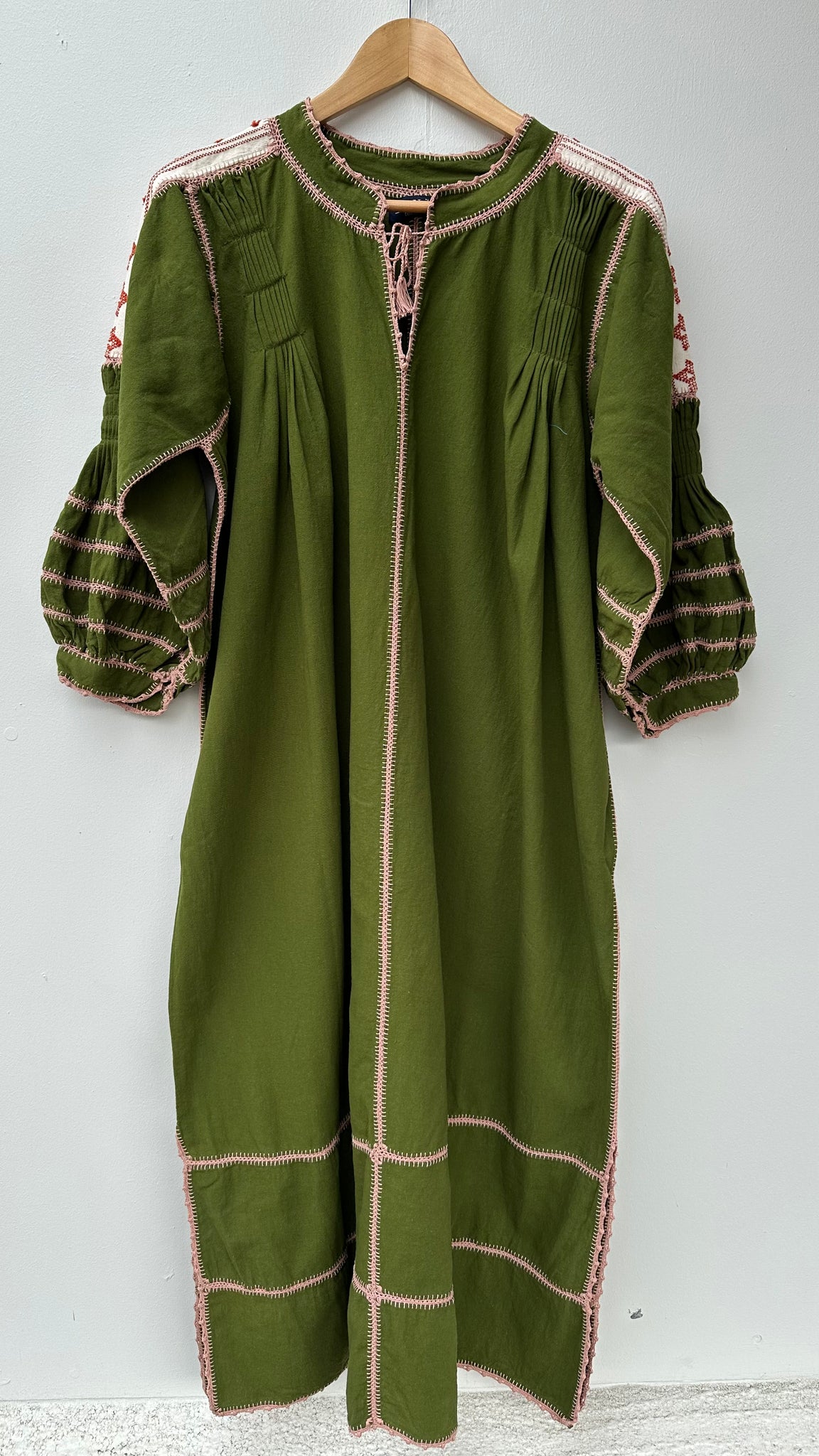 ESPANOLA DRESS LONG SLEEVE - OLIVE GREEN  / CAFE CROCHET - LAS NINAS