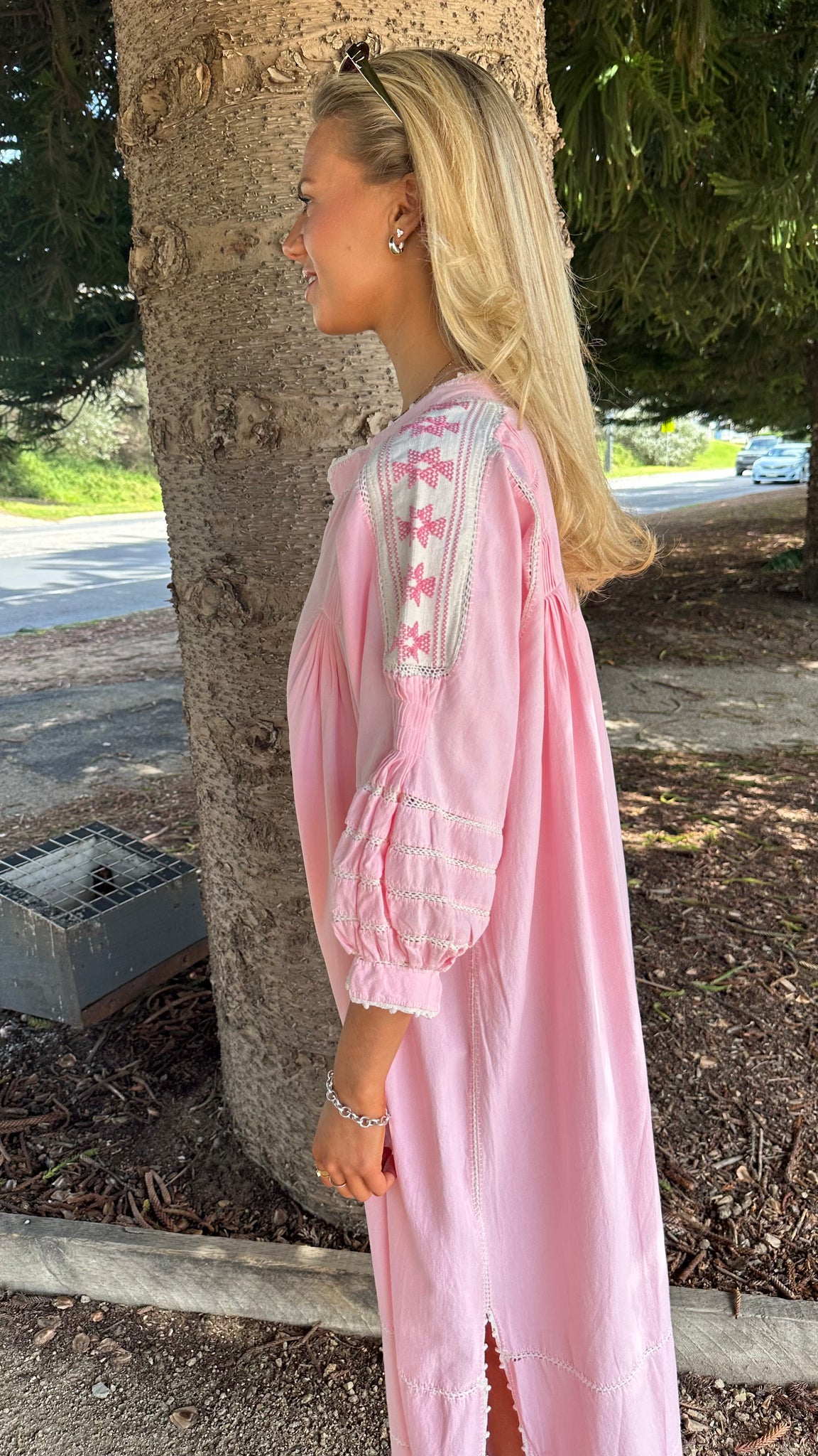 ESPANOLA DRESS LONG SLEEVE - PALO DELA ROSA / CREAM CROCHET - LAS NINAS