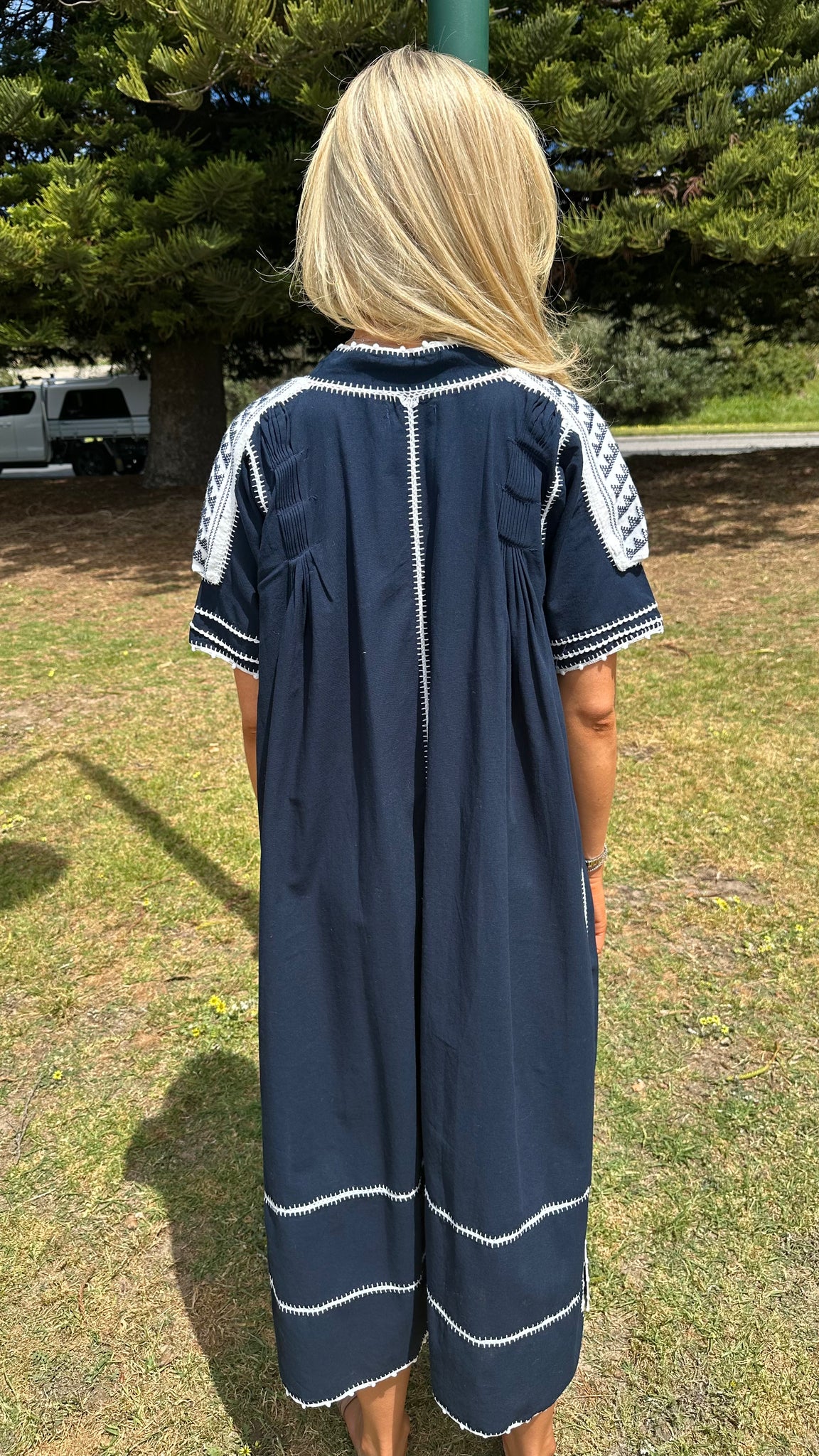 ESPANOLA DRESS SHORT SLEEVE - NAVY / WHITE CROCHET - LAS NINAS