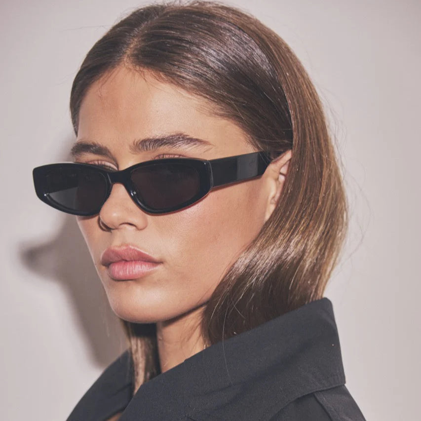SHADE 005 X ROZALIA RUSSIAN  - BLACK / GREY LENS - SODA SHADES