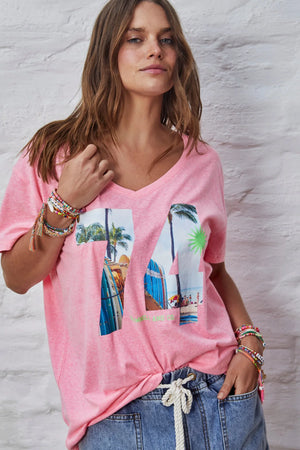 RETRO PALM V NECK TEE - HOT PINK - HAMMILL & CO