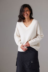 POMELO CHUNKY V NECK - BLACK - CRUSH CASHMERE